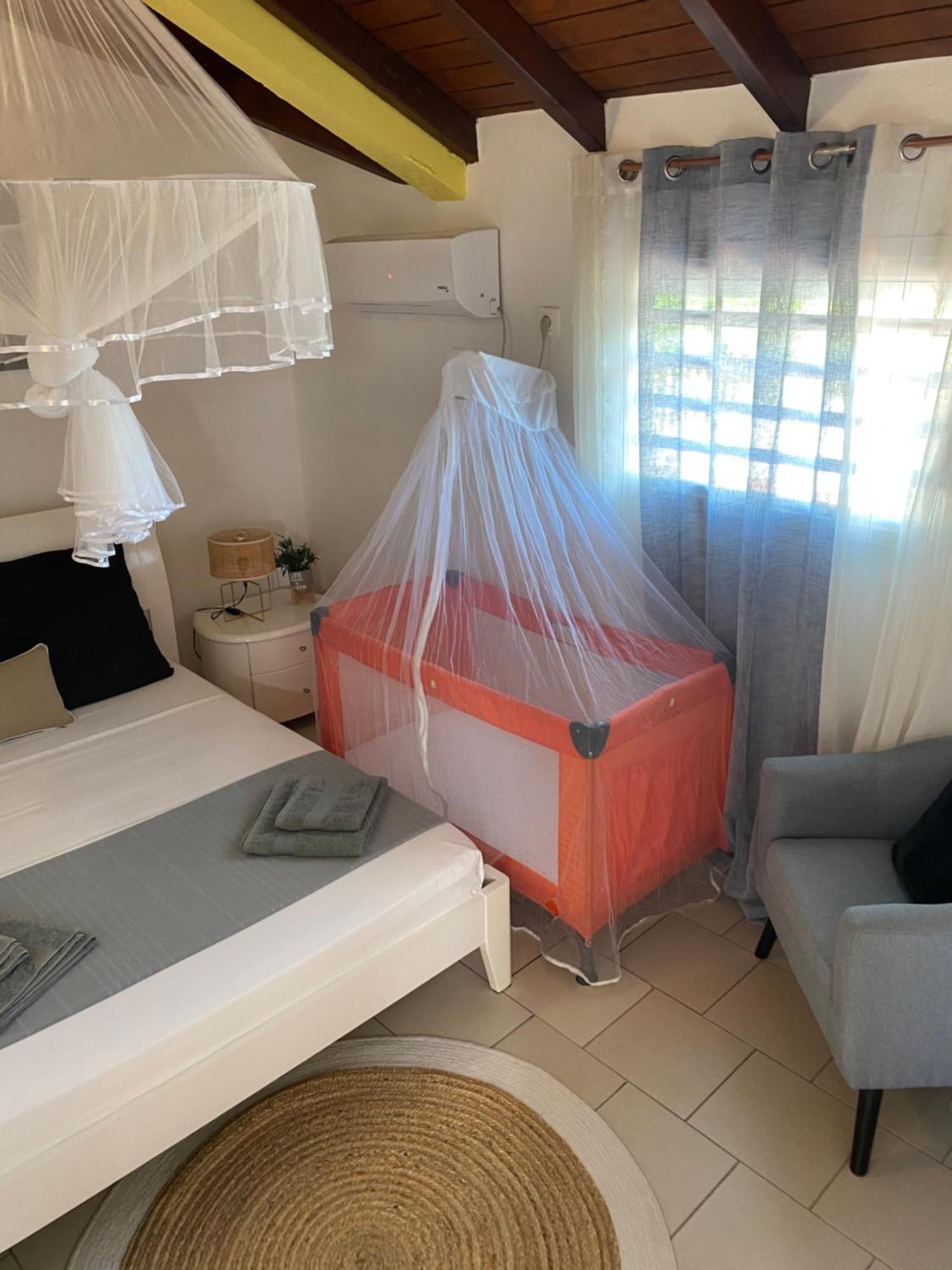 Chez Soul~Etage Entier Avec Vue Sur Mer Sainte-Rose Bagian luar foto