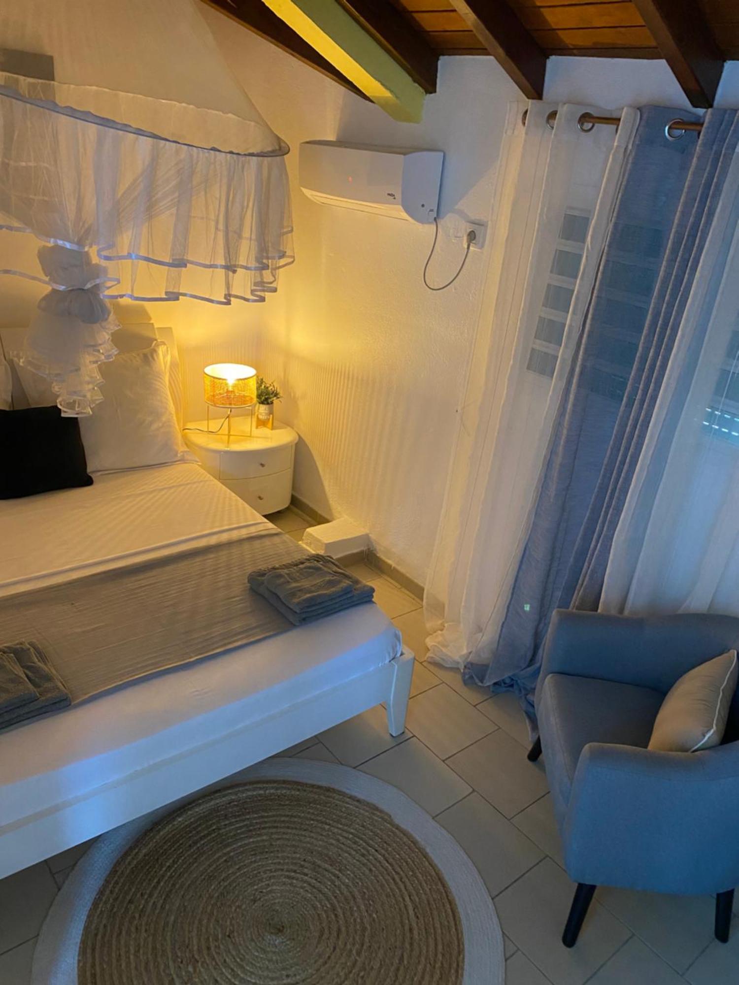 Chez Soul~Etage Entier Avec Vue Sur Mer Sainte-Rose Bagian luar foto