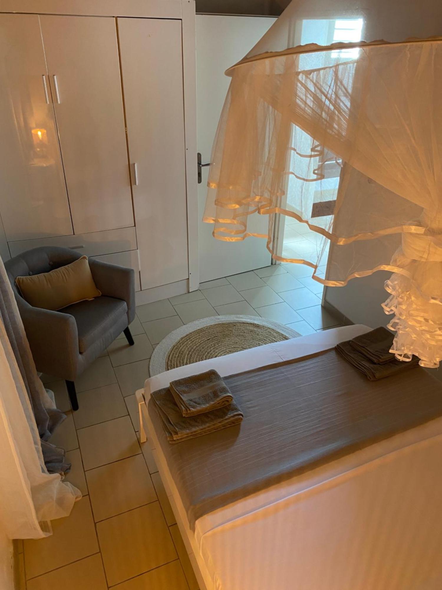 Chez Soul~Etage Entier Avec Vue Sur Mer Sainte-Rose Bagian luar foto